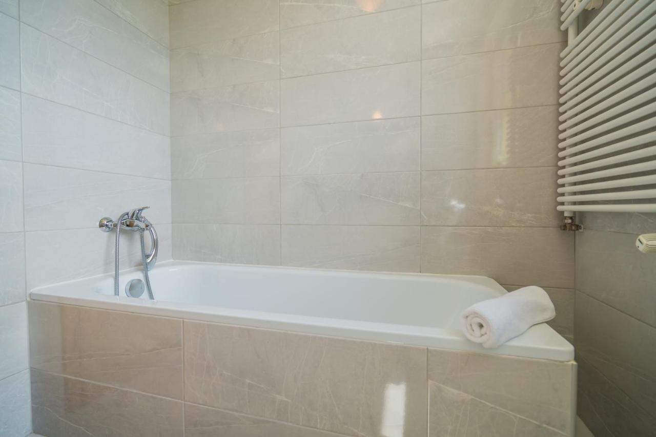 Myflat Golden Coast Panorama Apartment Siofok Ngoại thất bức ảnh
